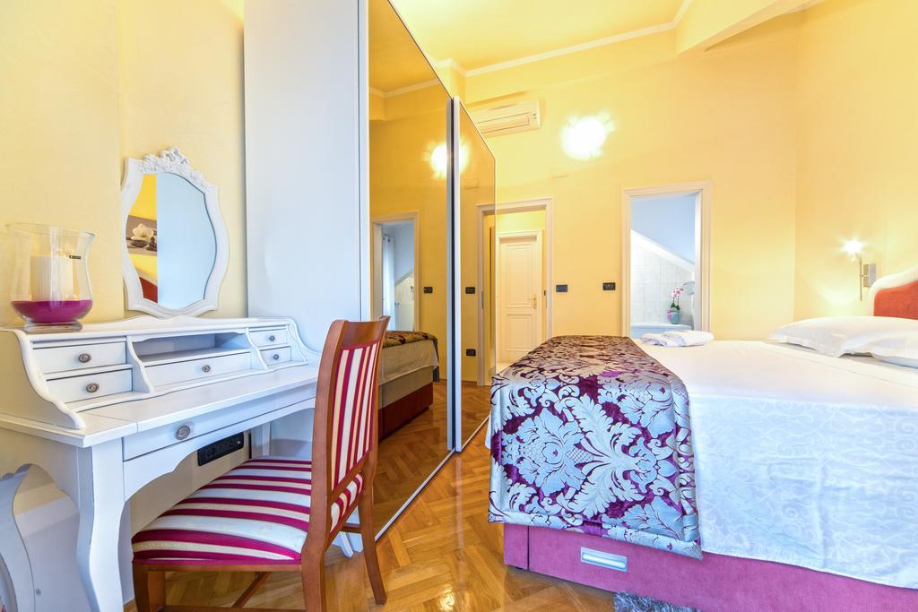 Apartments Anna Omiš Dış mekan fotoğraf