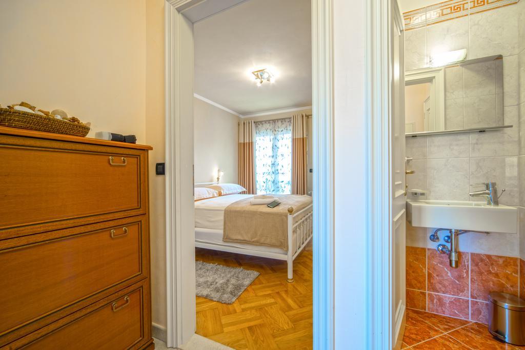 Apartments Anna Omiš Oda fotoğraf